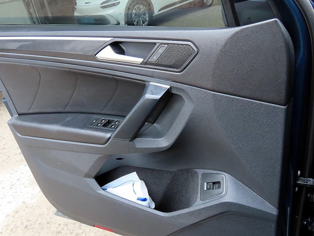 Volkswagen Tiguan - Vista 11