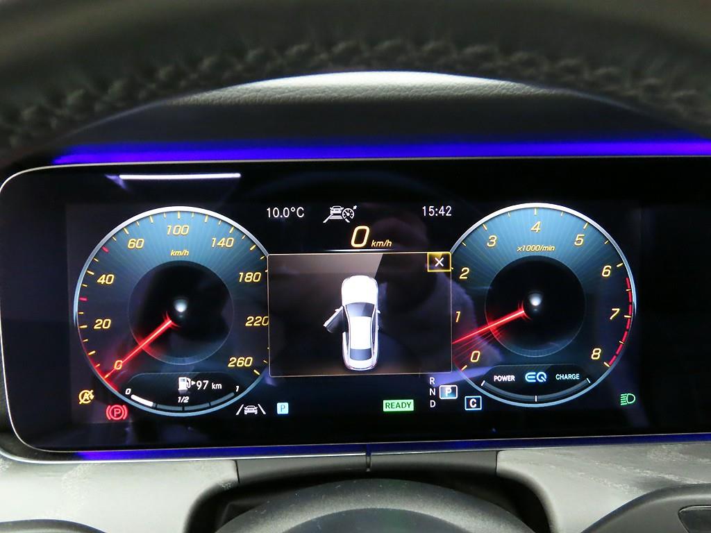 Mercedes Benz E class - Vista 6