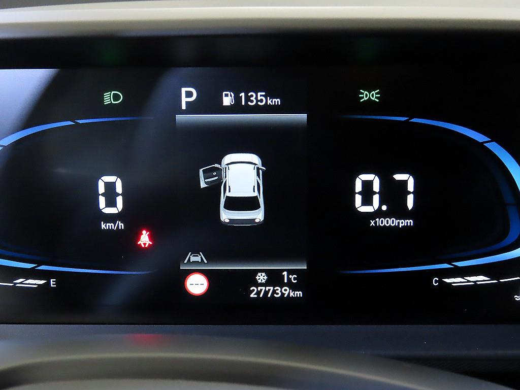 HYUNDAI Casper - Vista 9