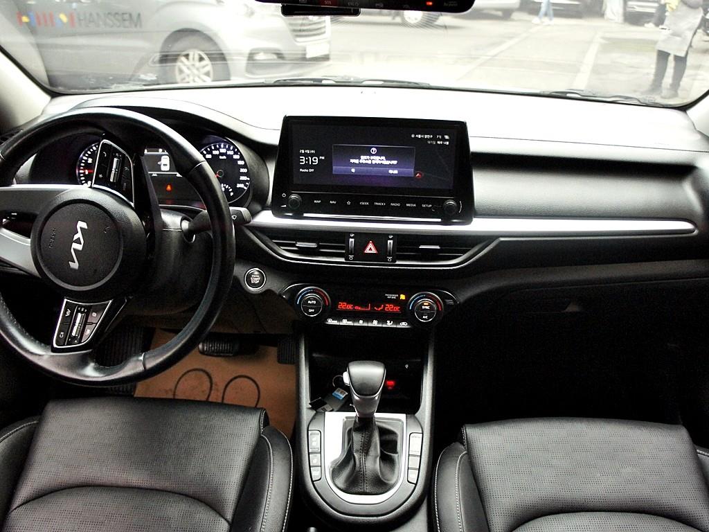 KIA K3 2022 Blanco - Importación desde Corea - HF Imports Iquique - Foto 7