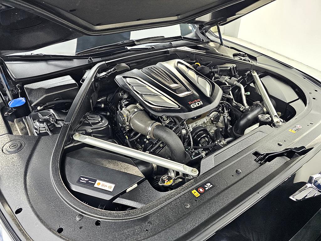 Genesis EQ900 - Vista 6