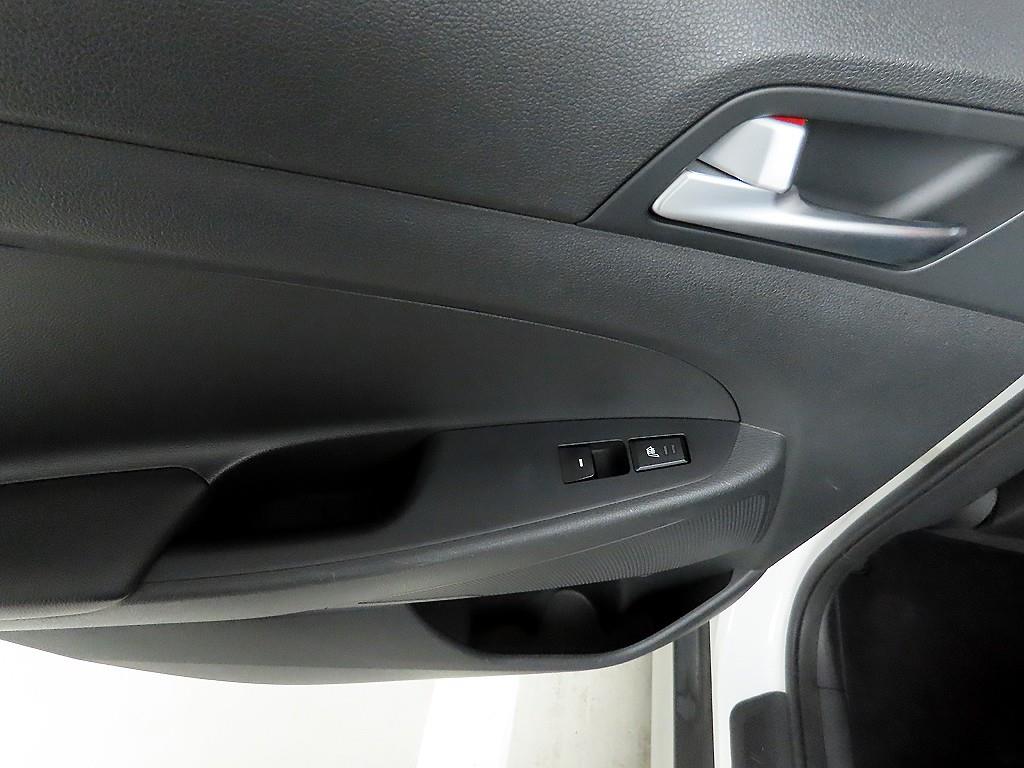 HYUNDAI Tucson - Vista 12