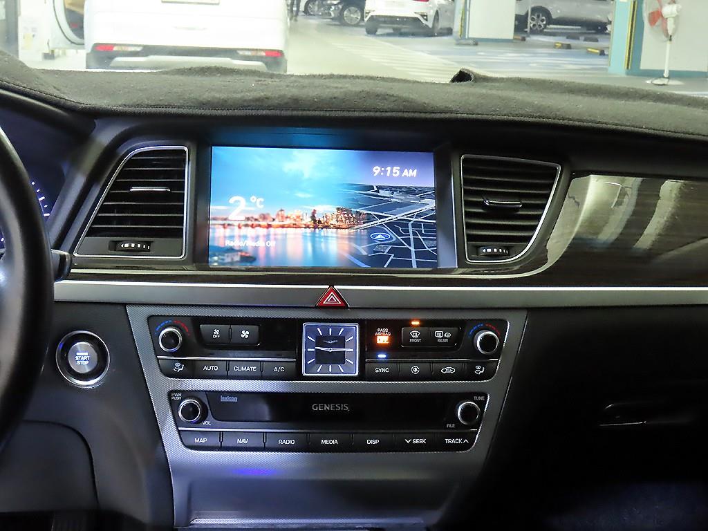 Genesis G80 - Vista 11