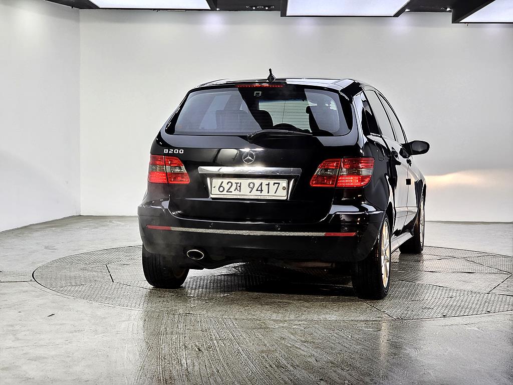 Mercedes Benz B Class (MY B) - Vista 3