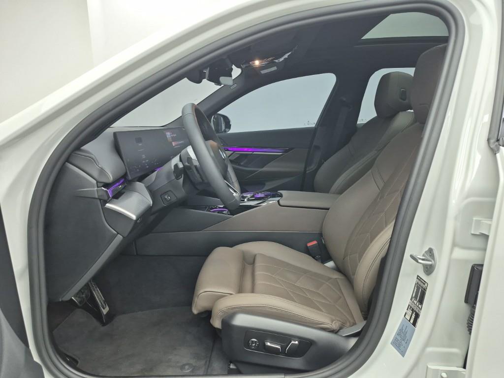 BMW 5 Series - Vista 11