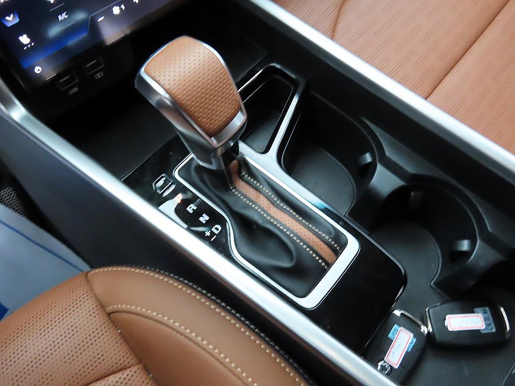 Ssangyong Torres - Vista 10