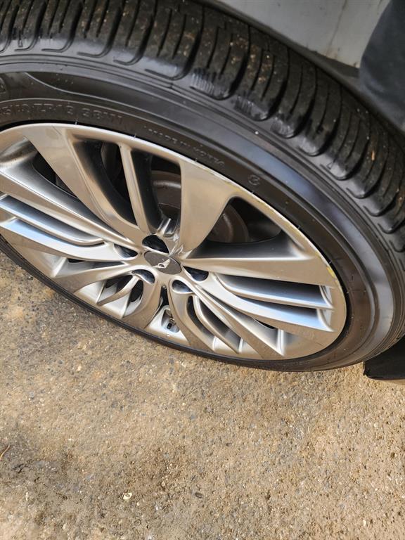 HYUNDAI Genesis - Vista 8