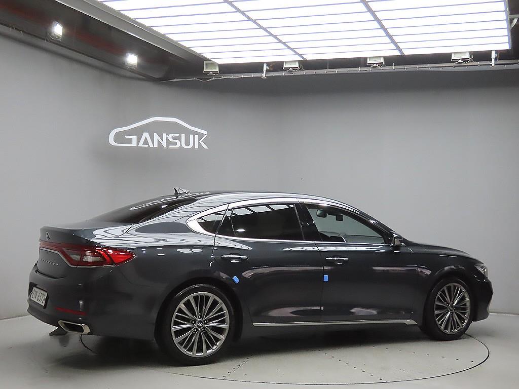 HYUNDAI Grandeur - Vista 7