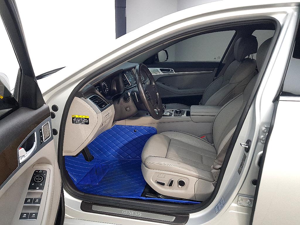 Genesis G80 - Vista 8