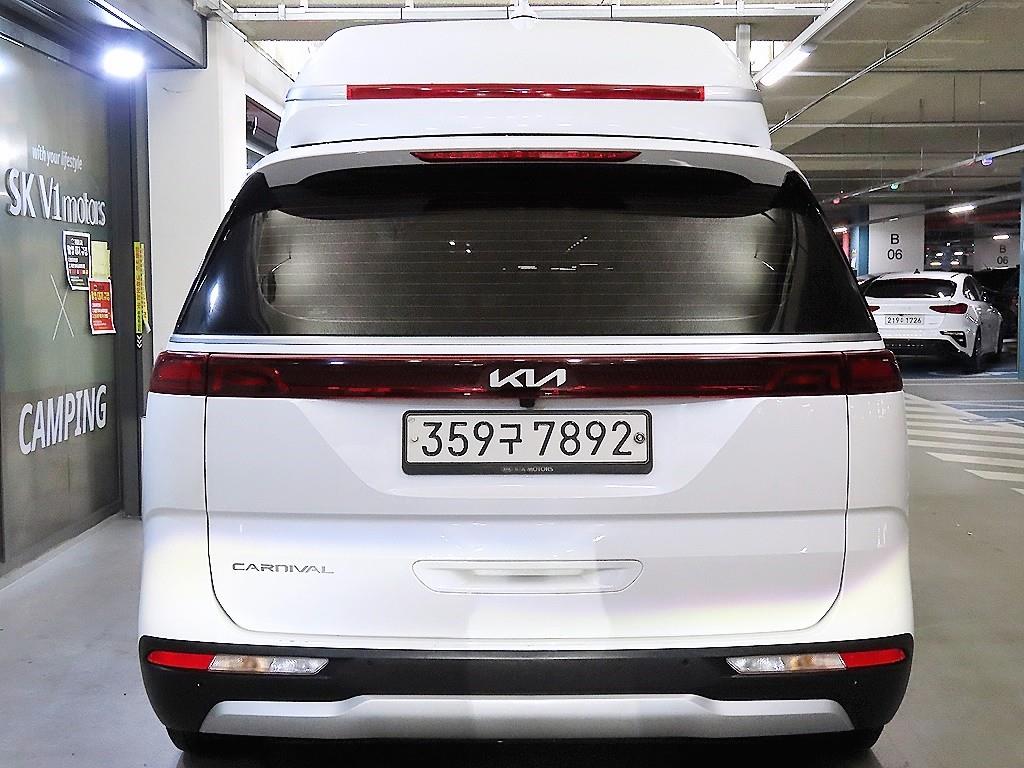 KIA Carnival - Vista 5