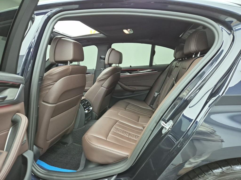 BMW 5 Series - Vista 12