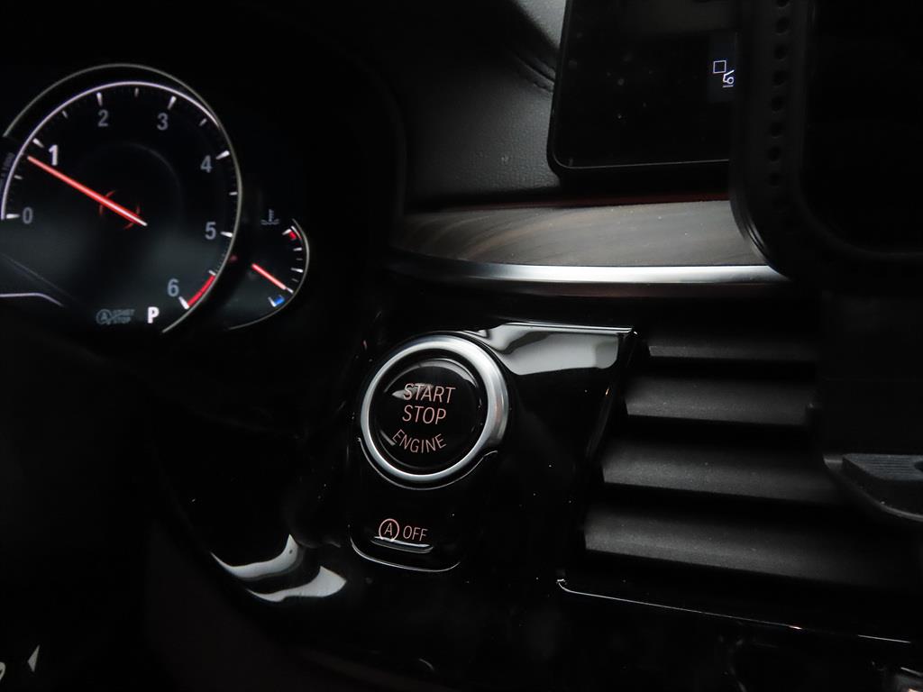 BMW 5 Series 2018 Gris - Importación desde Corea - HF Imports Iquique - Foto 13