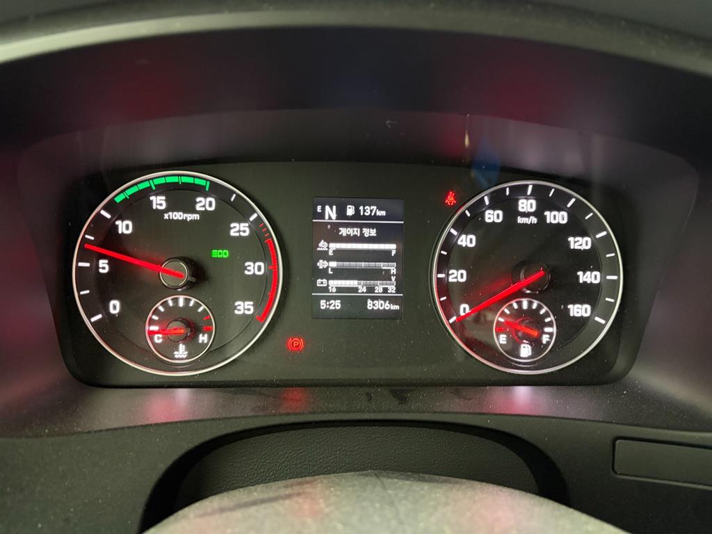 medium and large cargo truck - Vista 10