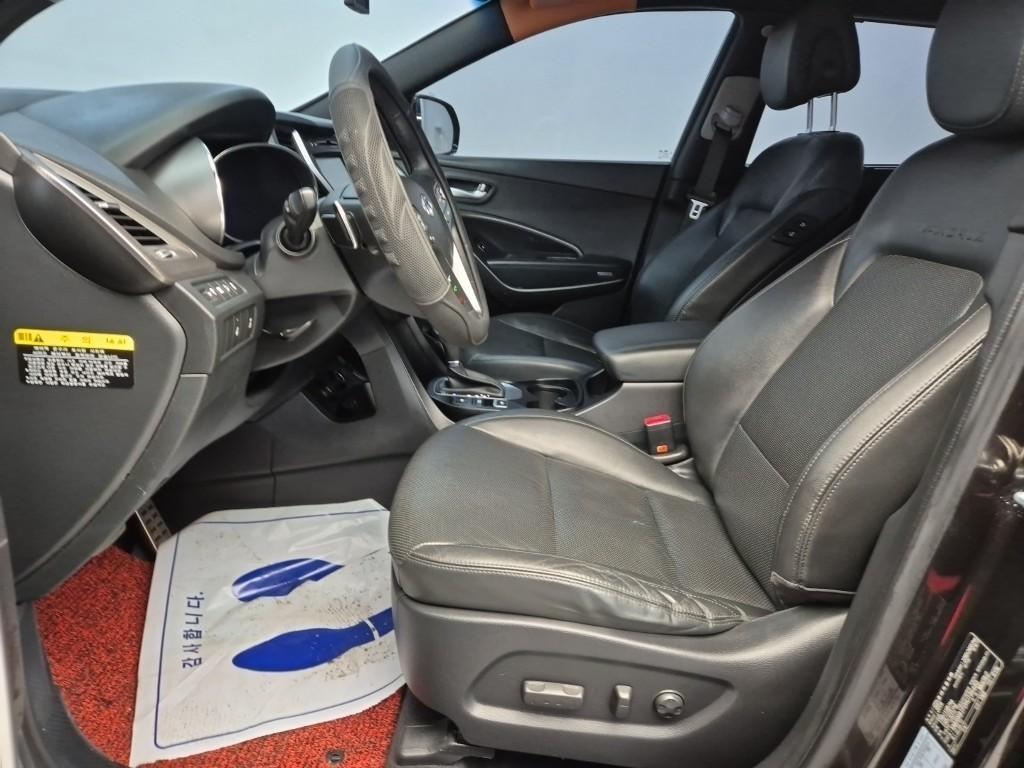 HYUNDAI Maxcruz - Vista 12