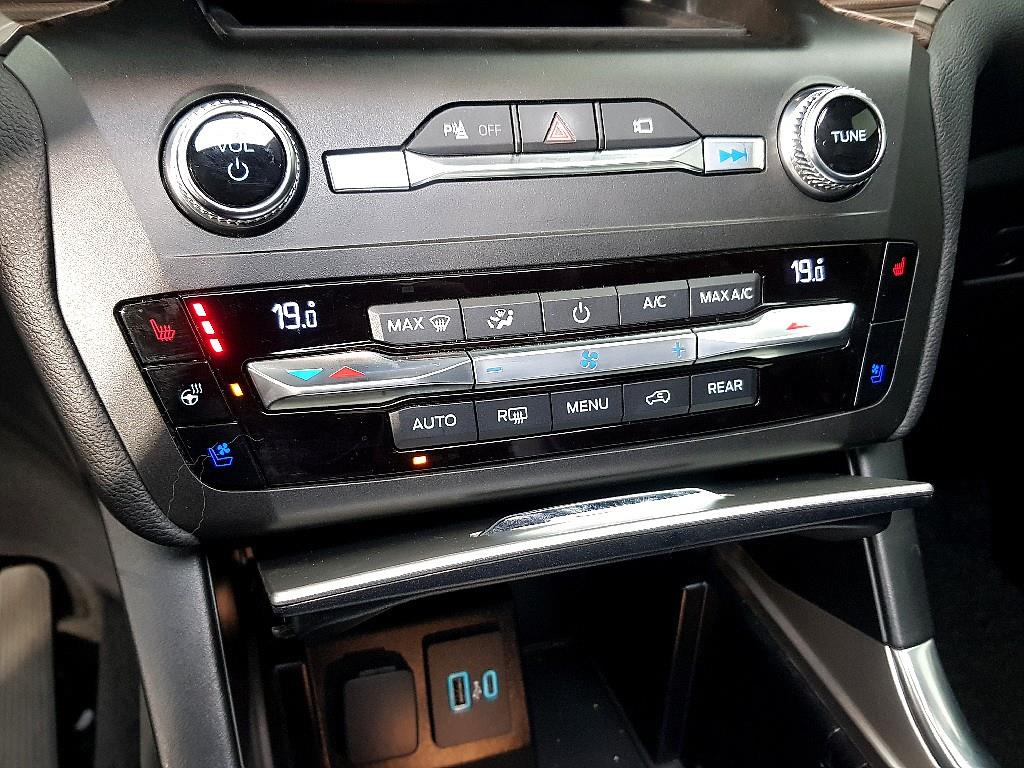 Ford Explorer - Vista 11