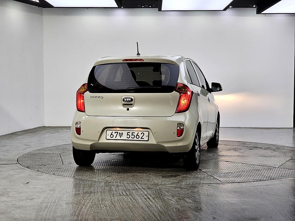 KIA Morning - Vista 3