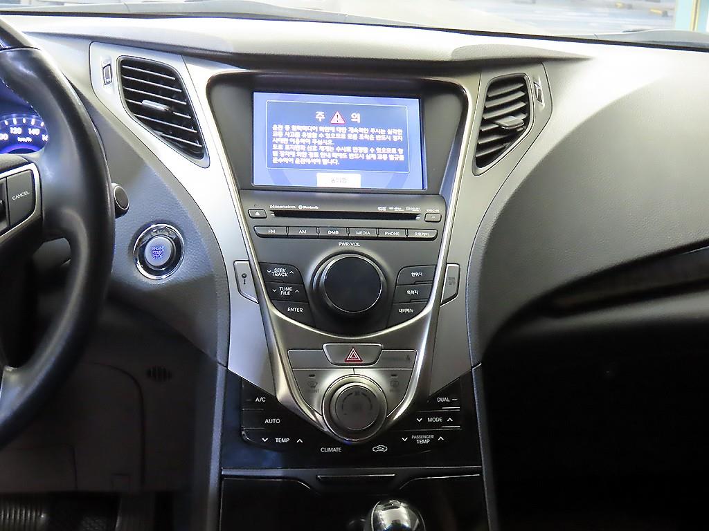 HYUNDAI Grandeur - Vista 11