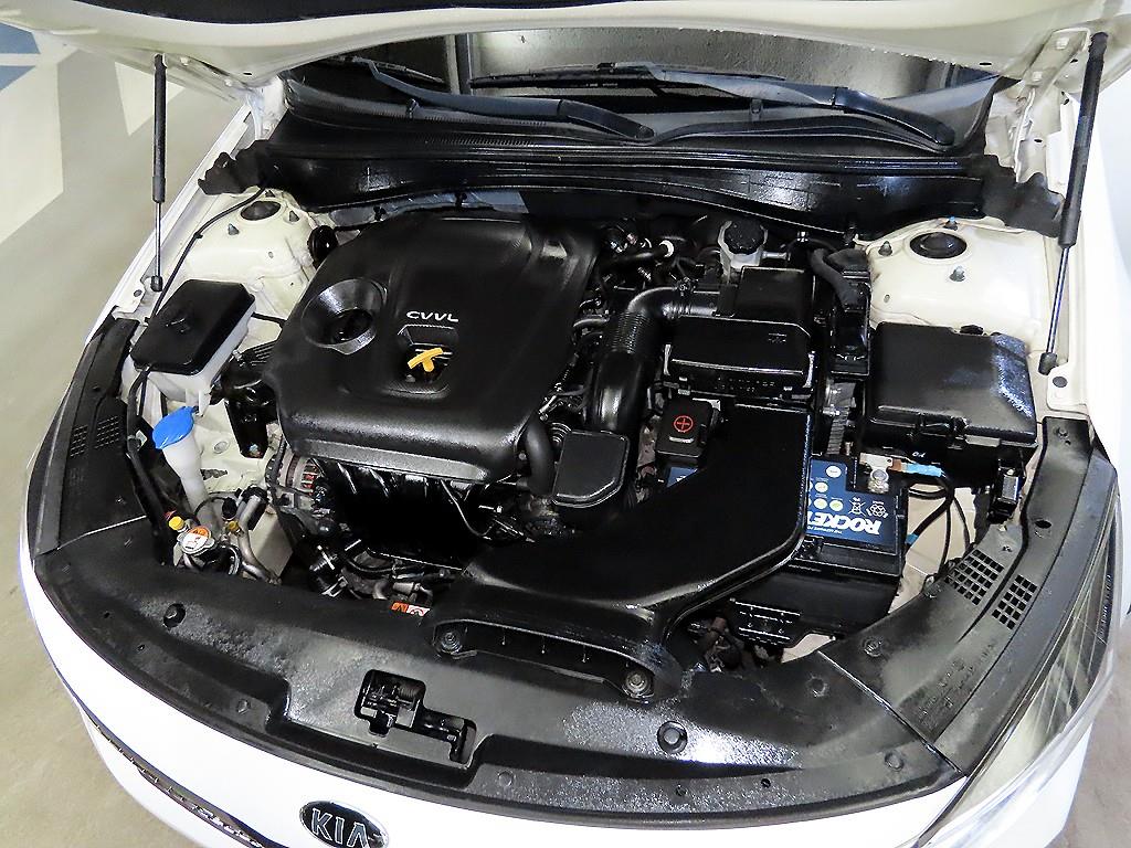 KIA K5 2018 Blanco - Importación desde Corea - HF Imports Iquique - Foto 17