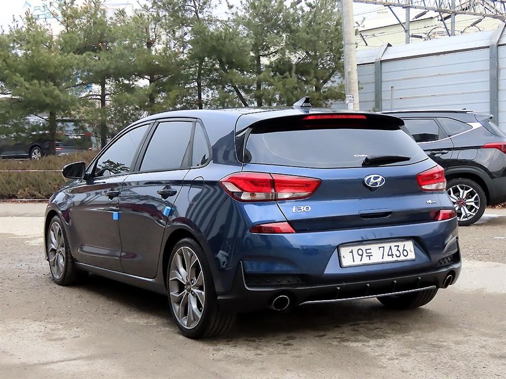 HYUNDAI i30 - Vista 3