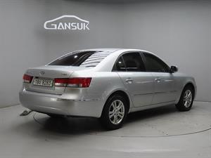 HYUNDAI Sonata - Vista 8