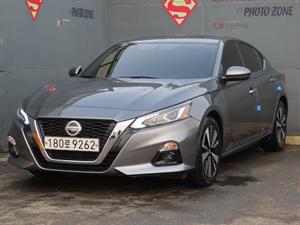 Nissan Altima - Vista 2