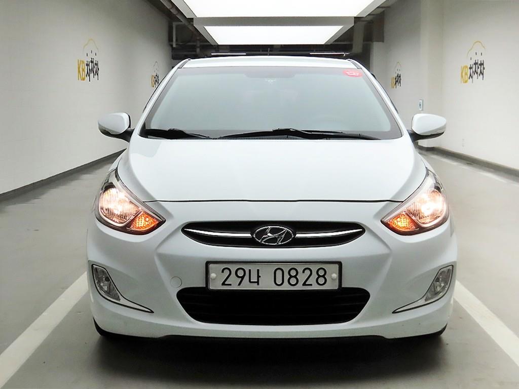 HYUNDAI Accent 2016 - Importación desde Corea - HF Imports Iquique - Foto 1