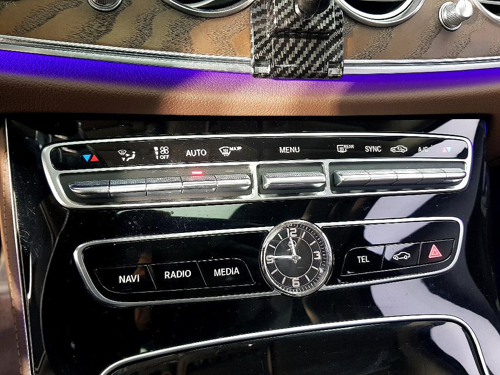 Mercedes Benz E class - Vista 11