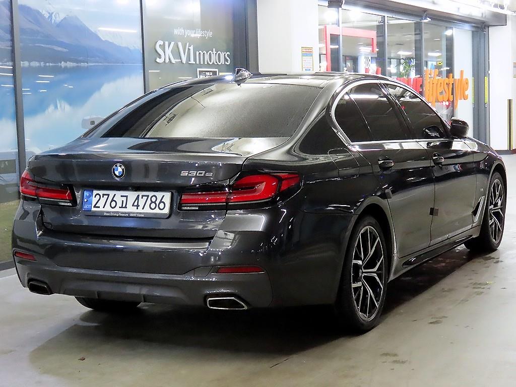 BMW 5 Series - Vista 4
