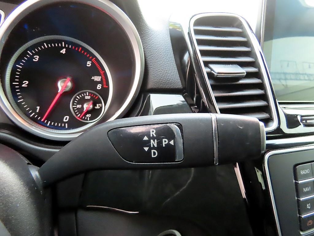 Mercedes Benz GLE Class - Vista 10