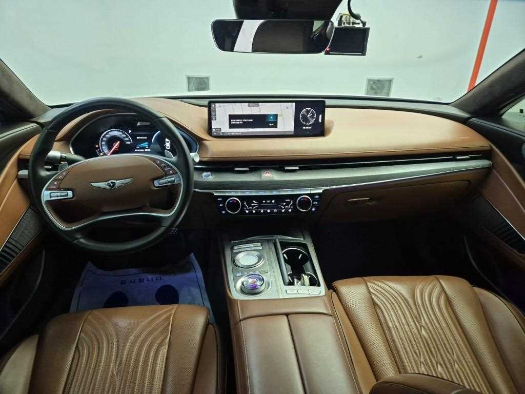 Genesis G80 - Vista 7