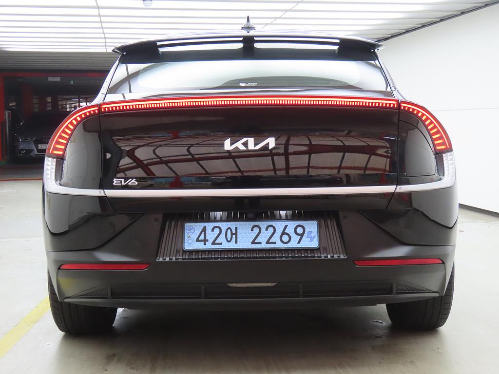KIA EV6 - Vista 3