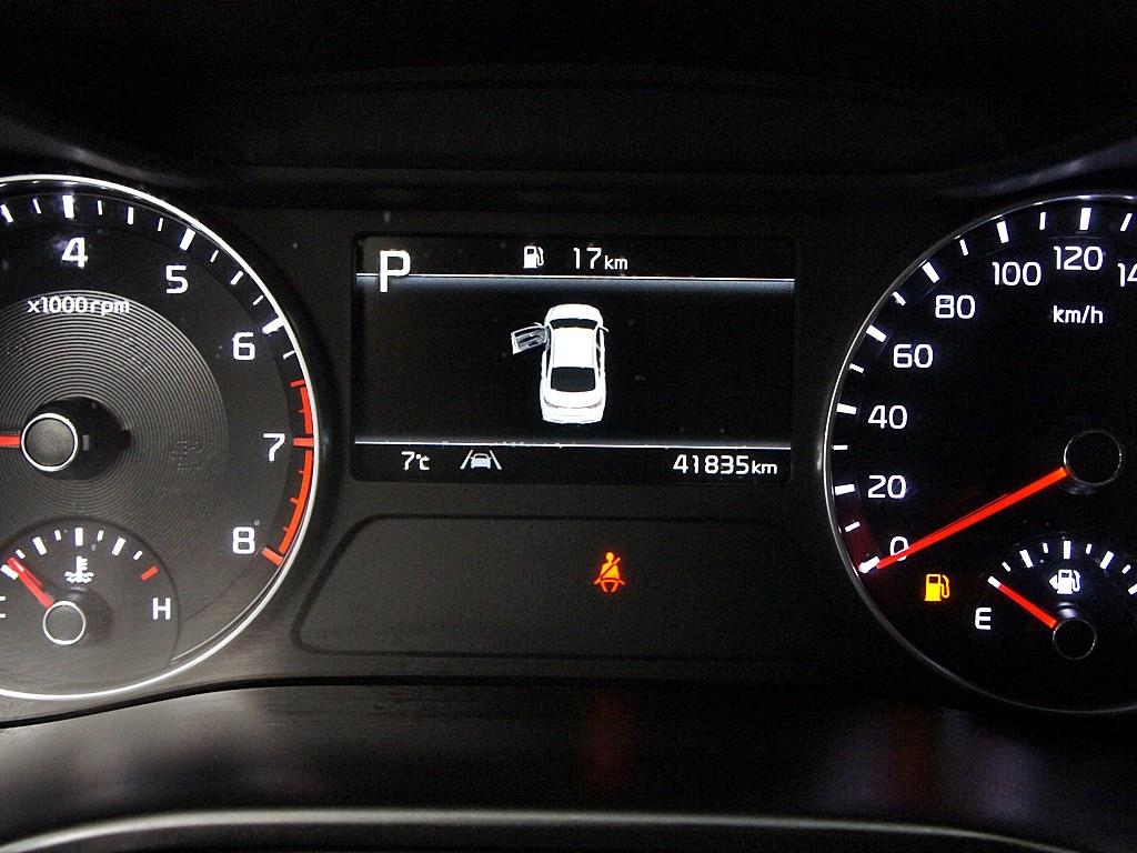 KIA K3 2022 Blanco - Importación desde Corea - HF Imports Iquique - Foto 9