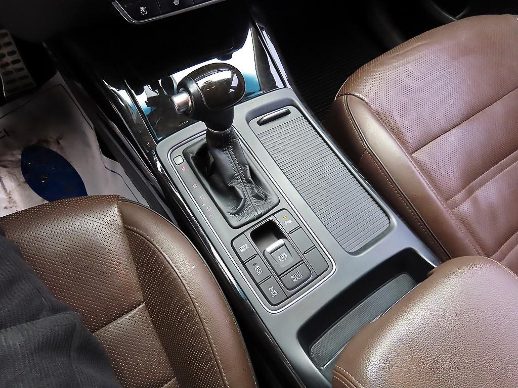 KIA Sorento - Vista 10