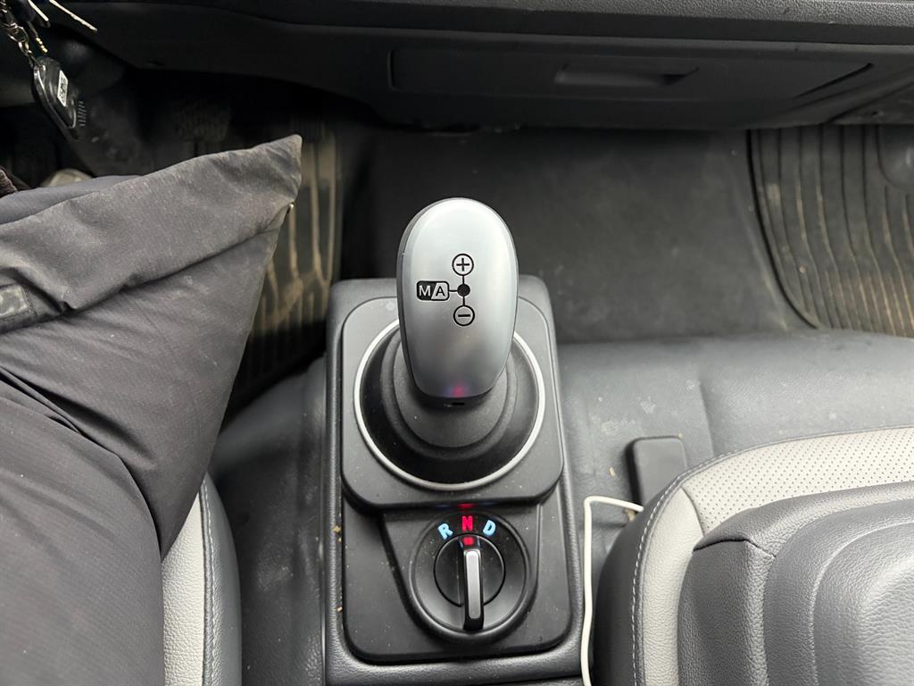 medium and large cargo truck - Vista 12