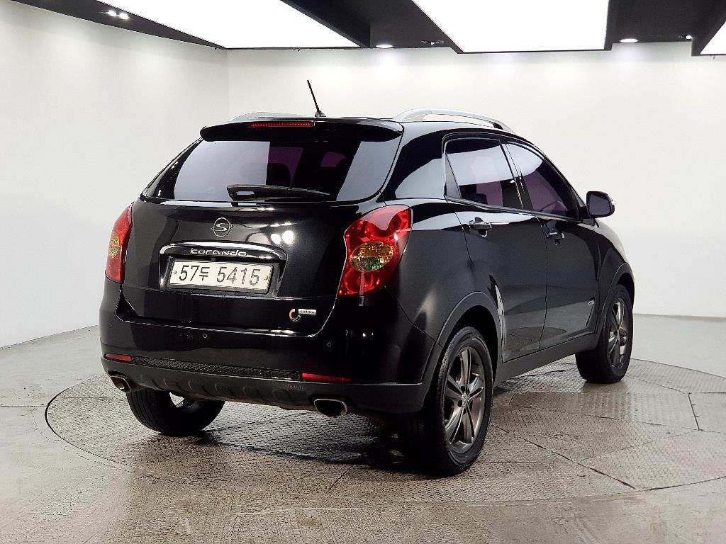 Ssangyong Korando - Vista 4