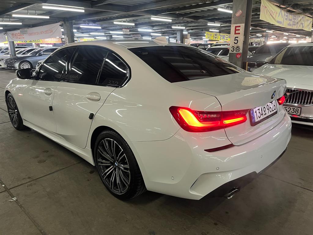 BMW 3 series - Vista 4