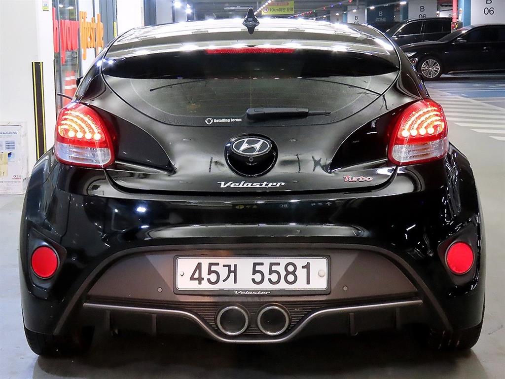 HYUNDAI Veloster - Vista 5