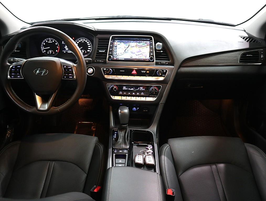 HYUNDAI Sonata - Vista 5