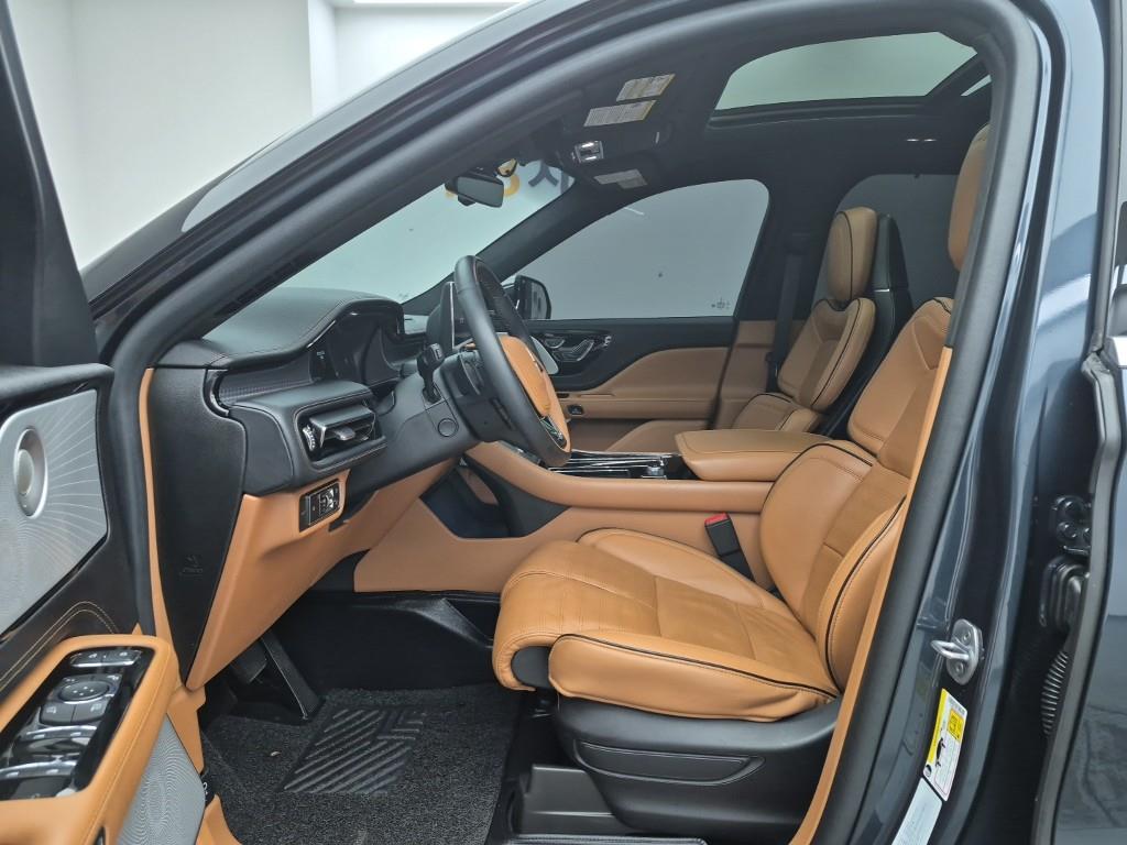 Lincoln Aviator - Vista 11