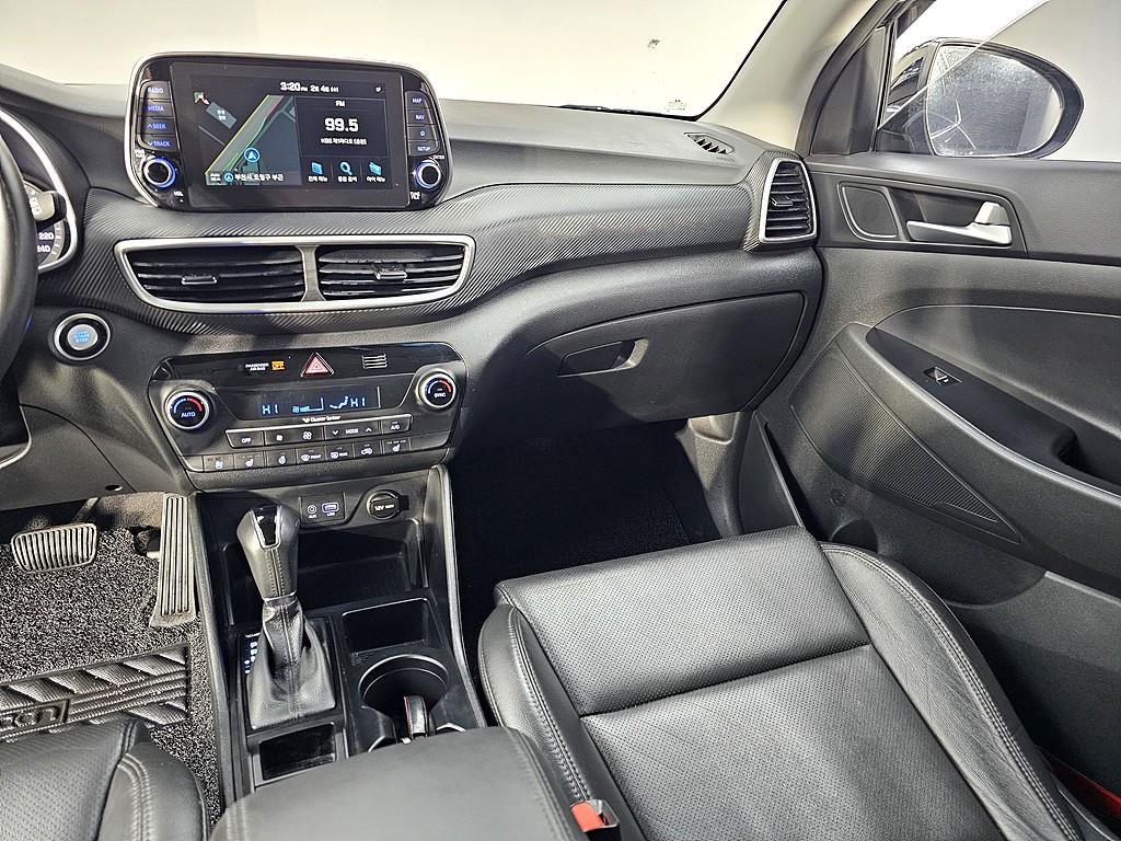 HYUNDAI Tucson - Vista 10