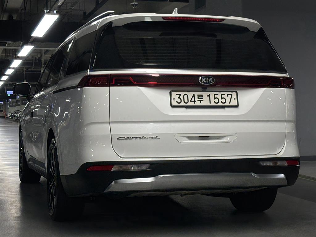 KIA Carnival - Vista 6