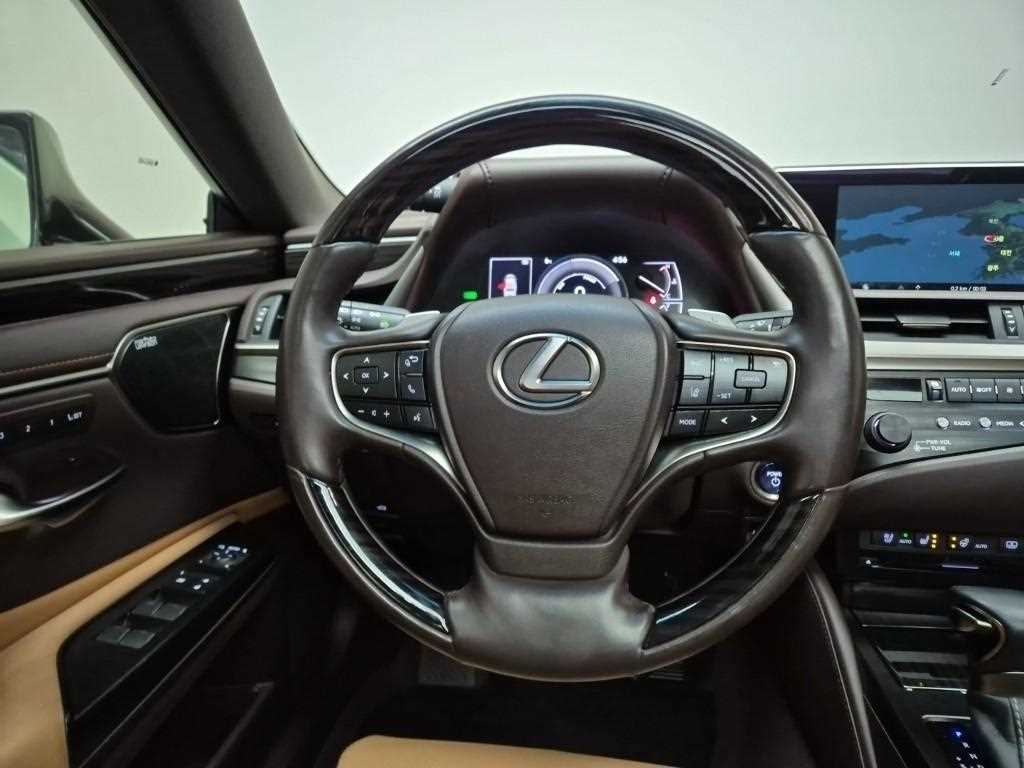 Lexus ES - Vista 9