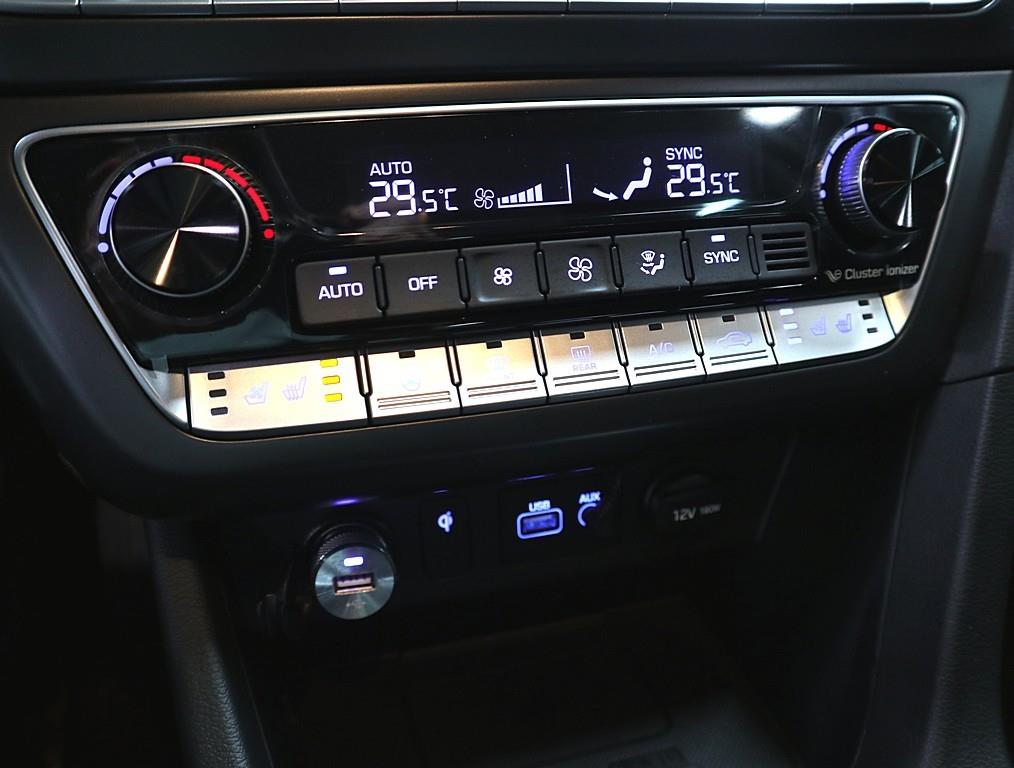 HYUNDAI Sonata - Vista 12