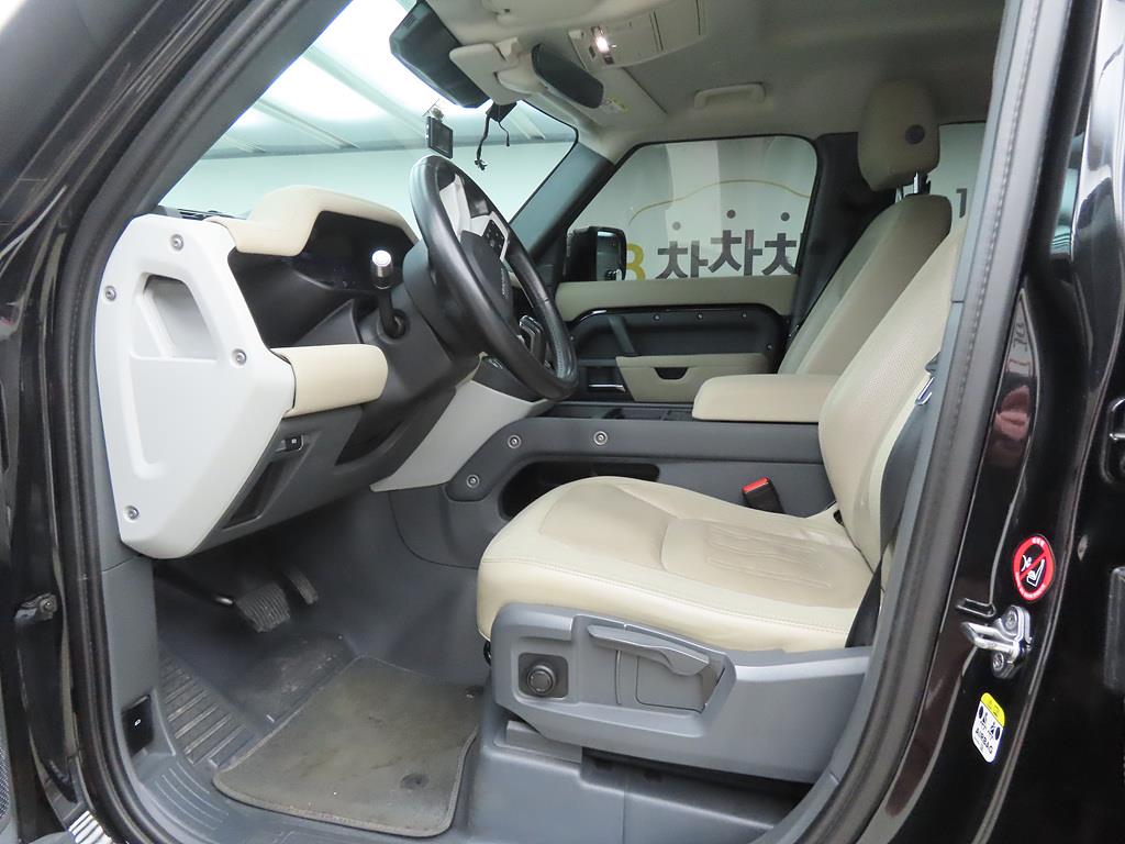 Land Rover Defender - Vista 5