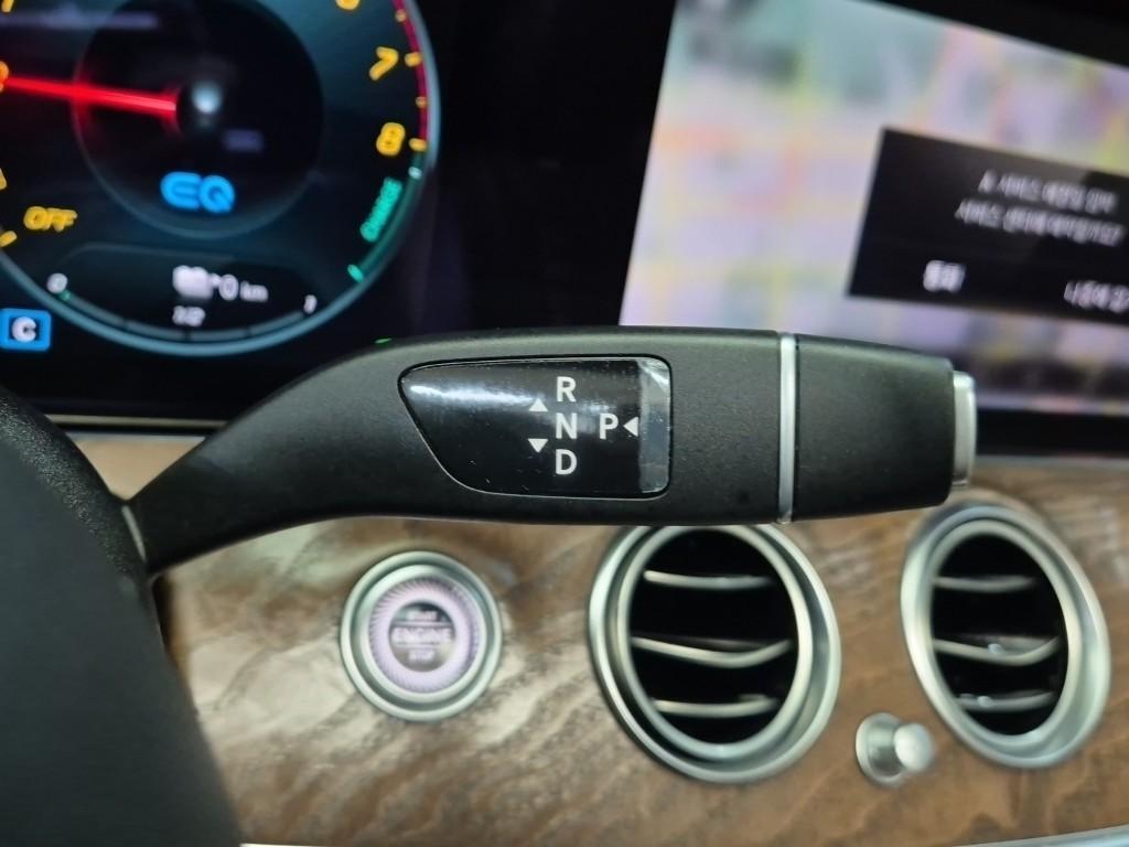 Mercedes Benz E class 2021 Blanco - Importación desde Corea - HF Imports Iquique - Foto 19