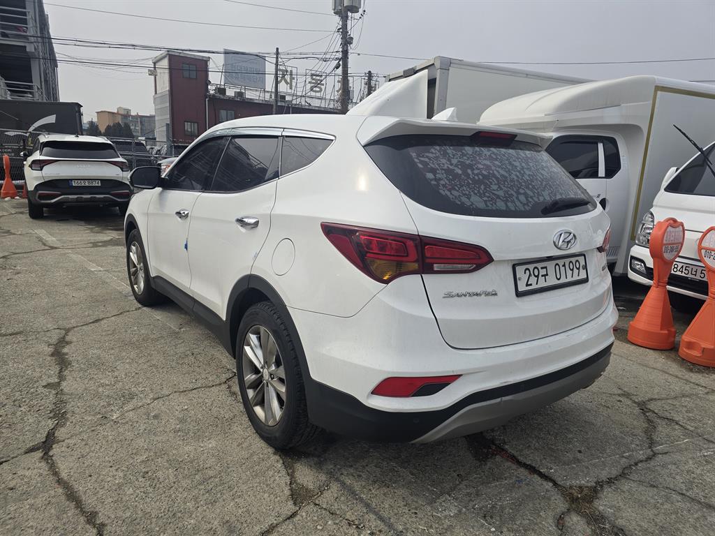 HYUNDAI Santa Fe - Vista 3