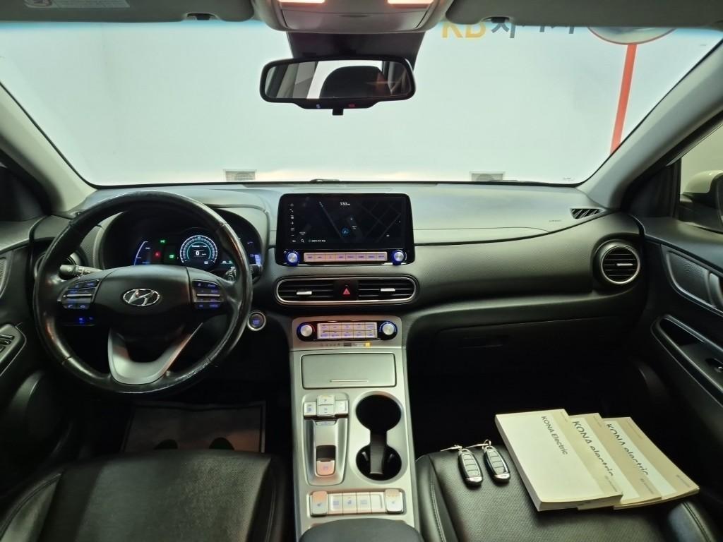 HYUNDAI Kona - Vista 7