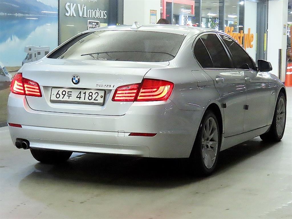 BMW 5 Series - Vista 4