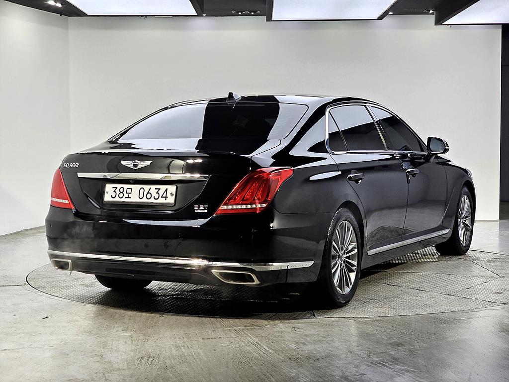 Genesis EQ900 - Vista 4