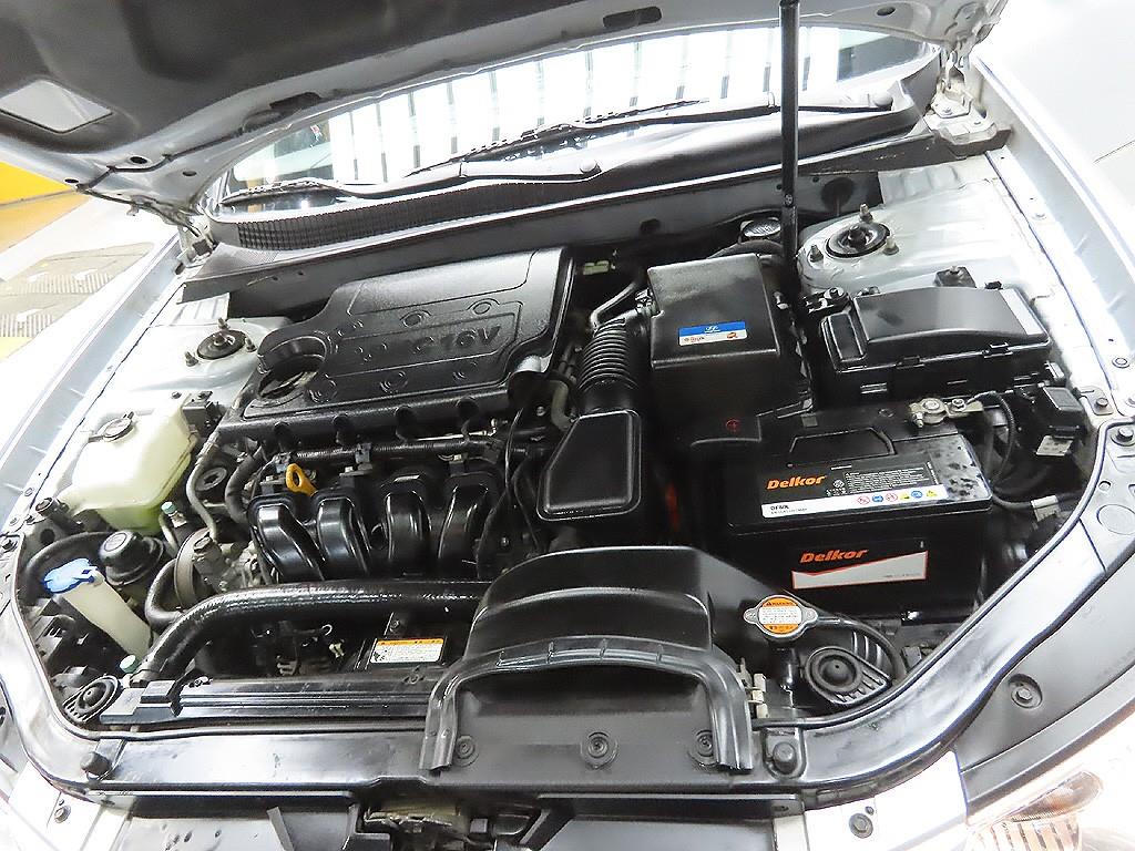 HYUNDAI Sonata 2009 Plateado - Importación desde Corea - HF Imports Iquique - Foto 7